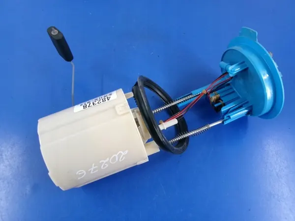 VW TIGUAN 2.0TSI Brandstofpomp Niveausensor 5N0919051G image 2