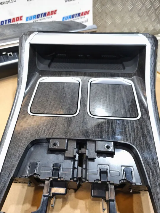 BMW G70 Garniture Console OEM CK46081 - Occasion image 8