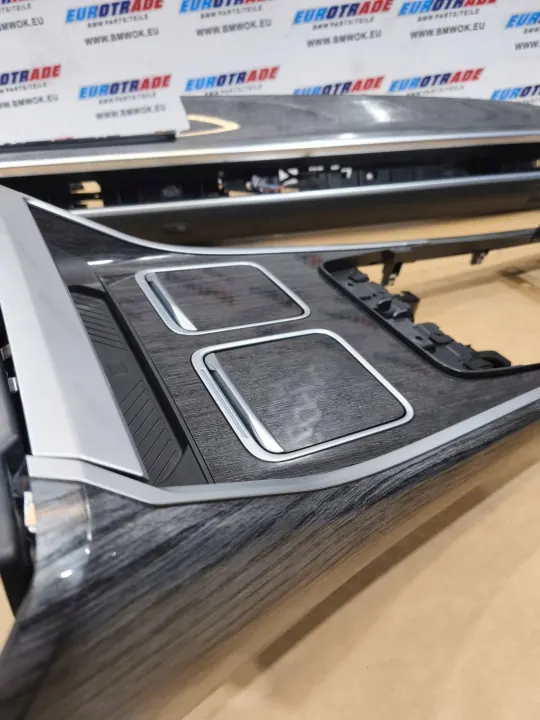 BMW G70 Garniture Console OEM CK46081 - Occasion image 9