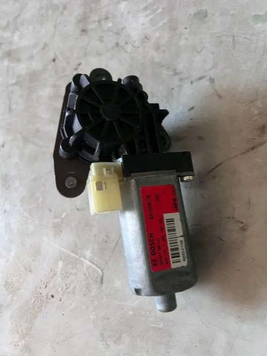 Kia OE Sitzmotor OEM 88582C1100 - Gebraucht image 3