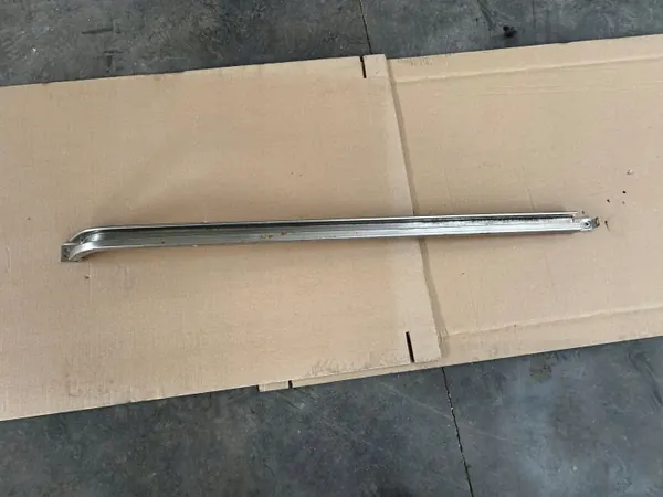 OEM 701843872B glidande dörrledning för VW T4 image 2