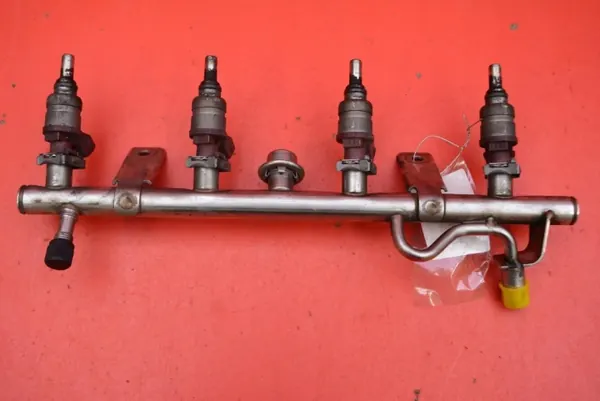 Rail d'injecteur OEM A2710780023 pour Mercedes Classe E image 4