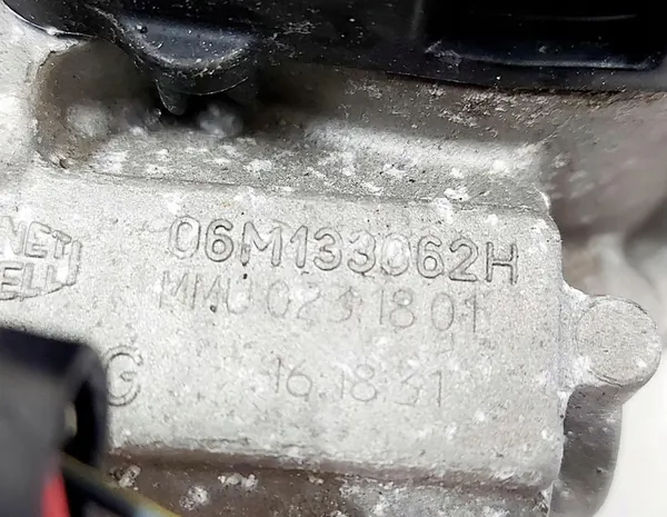 AUDI S5 8W Válvula de Aceleração 06M133062H image 5