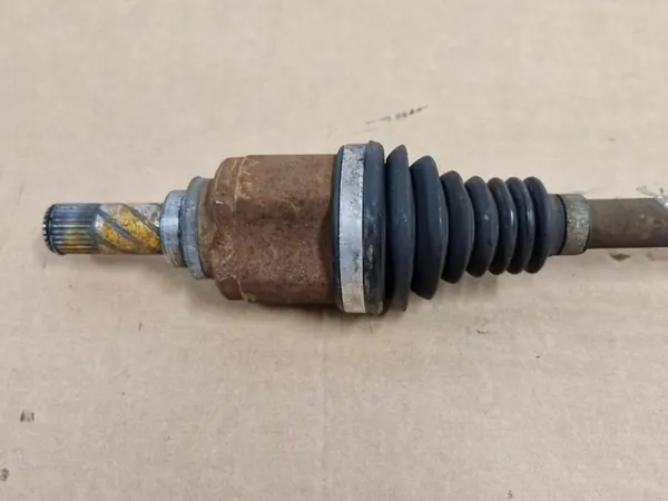 Renault Scenic III 1.2 TCE Vänster Främre Kort Drivaxel image 3