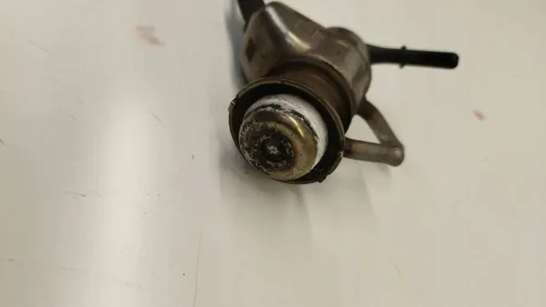 Injector AdBlue Porsche OEM 0DB05CH506 - Usado image 3