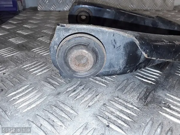 2013 Dacia Duster Suspension Arm 1500 diesel OEM AM-532619 image 3