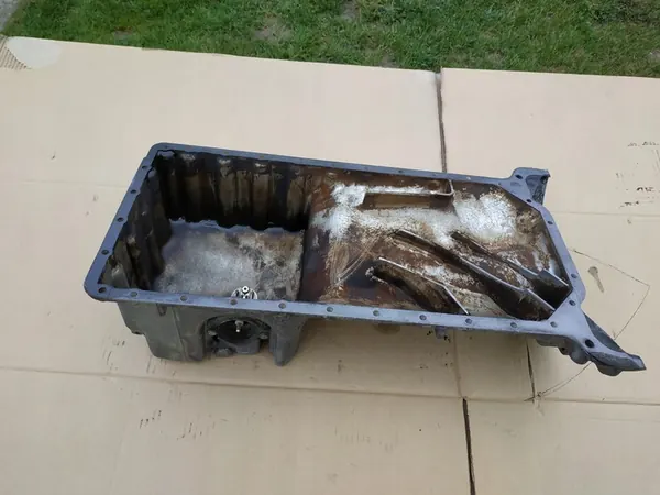 Oljepanna Mercedes 124 W124 2.0 2.3 M102 1020142302 image 10