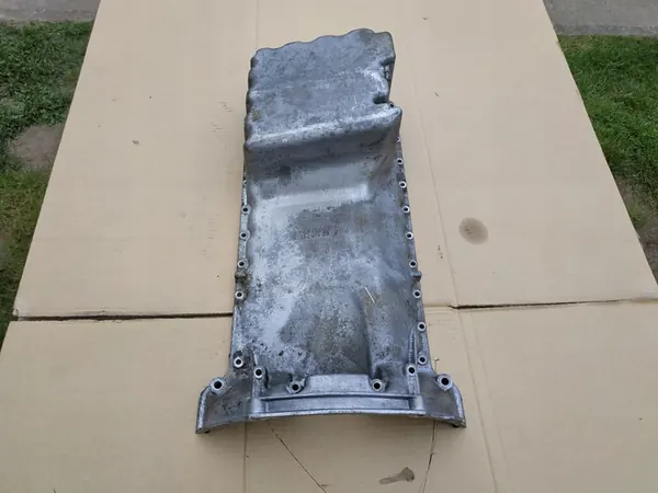 Oljepanna Mercedes 124 W124 2.0 2.3 M102 1020142302 image 2