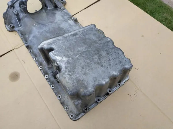 Oljepanna Mercedes 124 W124 2.0 2.3 M102 1020142302 image 6