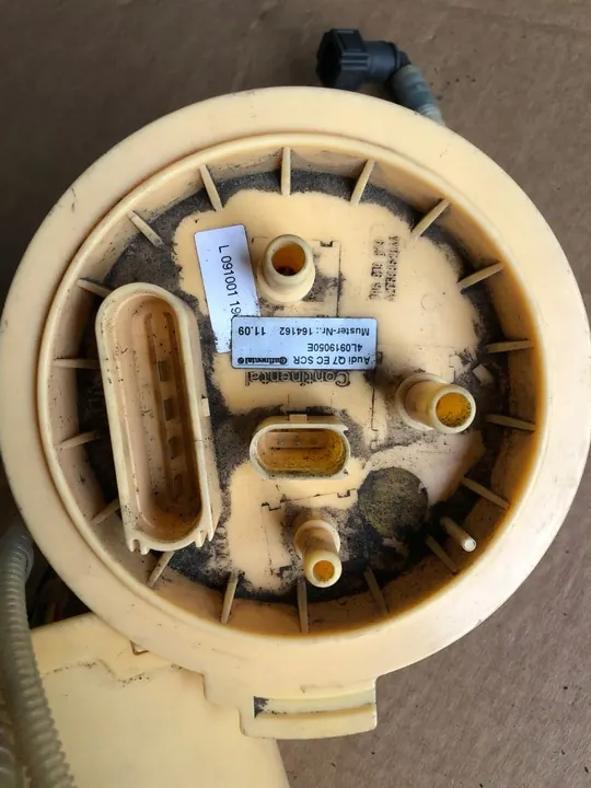 Brandstofpomp Audi Q7 2009-2015 TDI 7P6919088 image 3