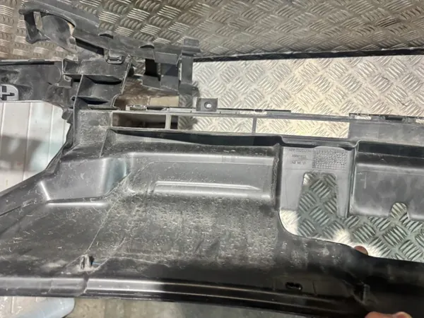 OEM 9810515477 Framstötskåpsförstärkning för Peugeot 208 image 8