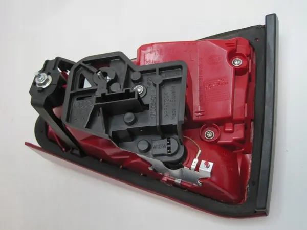 Luz Trasera Izquierda Audi A4 Sedan image 5