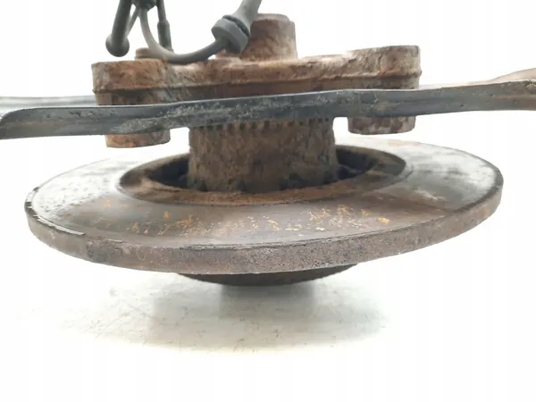 2007 Opel Vivaro Mozzo ruota posteriore 8200741200 image 3