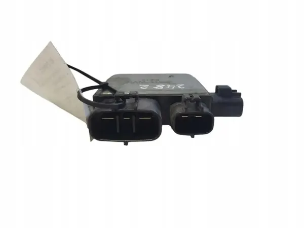 Nissan LEAF I Tuulettimen relemoduuli OEM 21493B210B image 4