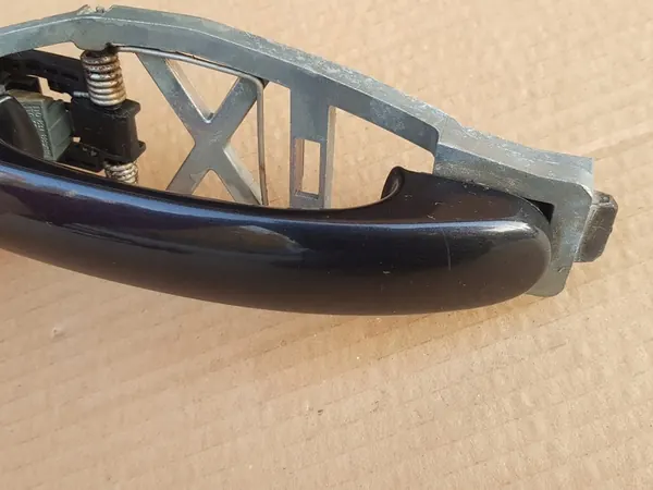 Vasen takaluukun kahva / VW Touran I 2003-2015 / LC9Z image 10