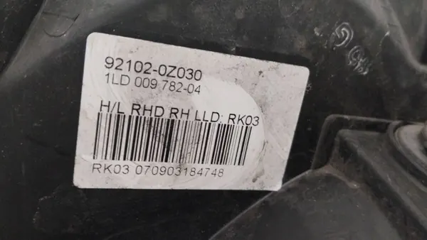 Rechter Frontscheinwerfer OEM 921020Z030 Kia Sportage II image 8