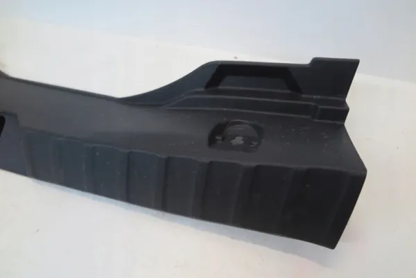 Protetor de borda porta-malas Toyota Auris II Lift HB OEM 64716-16110 image 3