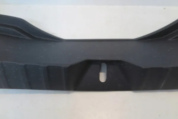 Protetor de borda porta-malas Toyota Auris II Lift HB OEM 64716-16110 image 4
