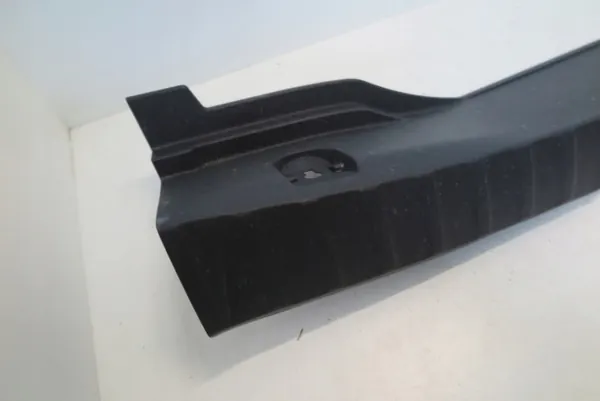 Protetor de borda porta-malas Toyota Auris II Lift HB OEM 64716-16110 image 5