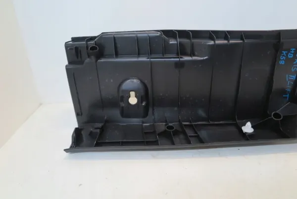 Protetor de borda porta-malas Toyota Auris II Lift HB OEM 64716-16110 image 7