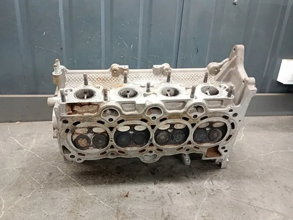 Cylinder Head Kia Venga Hyundai ix20 1.4 16V OEM 24100-2B110 image 7