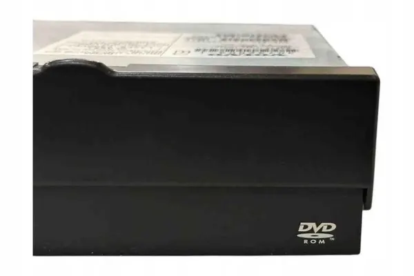 Changer CD Volvo OE d'occasion OEM 72210302 image 3