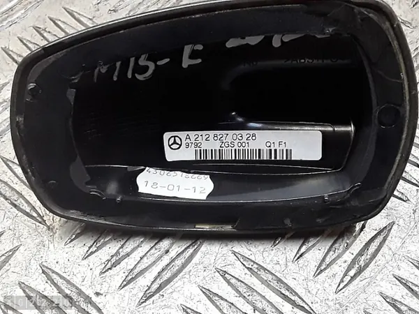 Mercedes-pilaripäällyste OEM A2128270328 - Käytetty image 3