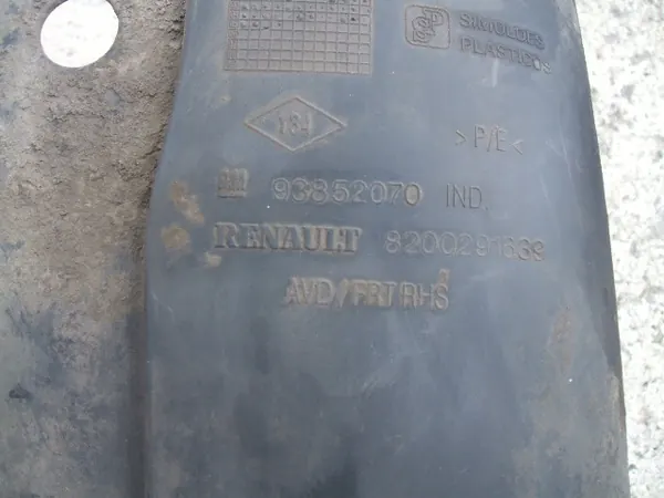 Renault Trafic II Front Wheel Arch Left Right OEM image 4