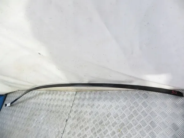 Mercedes W205 kattolista vasen OEM 116/090 image 3