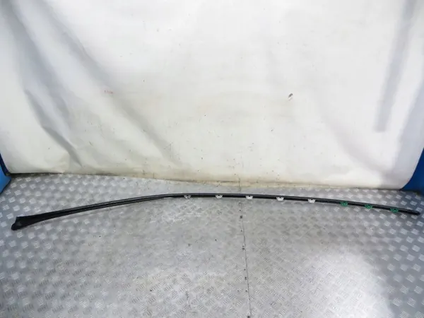 Mercedes W205 kattolista vasen OEM 116/090 image 4