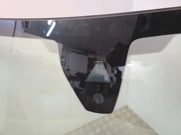 Peugeot 208 2023 Frontscheibe OEM 43R010619 image 4