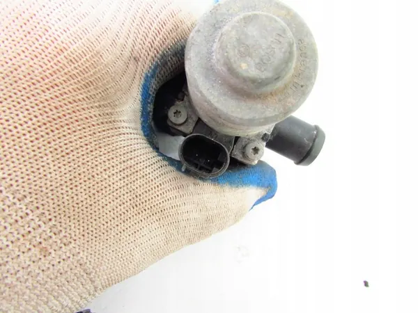 MERCEDES W213 W253 W204 W447 W164 Elettrovalvola Pompa Acqua A0005062864 image 3