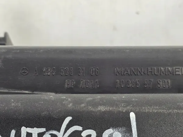 VITO W639 2.2CDI 10-14 Ilmansuodattimen Kotelo A0000903851 image 10