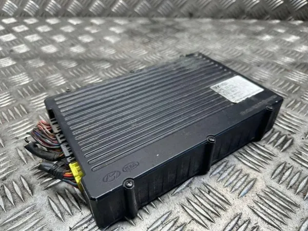 Module Amplificateur Audio Kia Sorento II OEM 963702PAA0 image 2