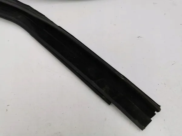Joint de vitre porte arrière gauche Jeep Cherokee 2015 OEM AMD138657 image 9