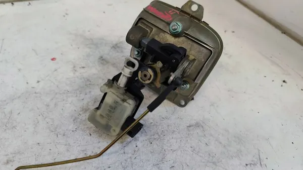 SEAT OE 6L6827573D takaluukun kahva image 2