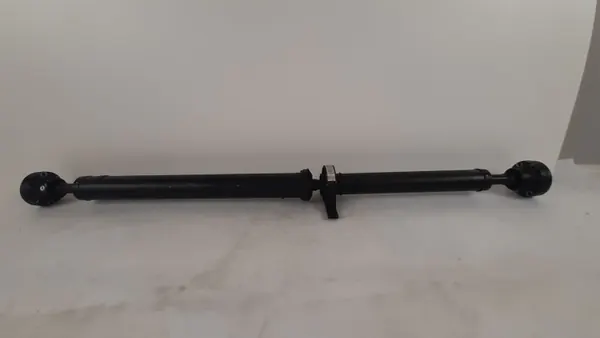 Aandrijfas OEM 1100605266 voor Range Rover Velar L560 image 2