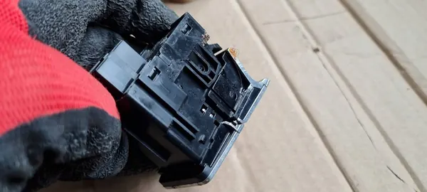 Audi Handbremsknopf 4K0927225B image 5