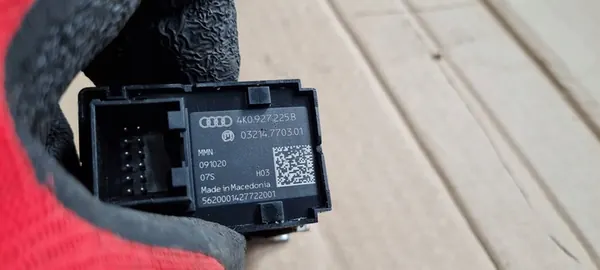 Audi Handbremsknopf 4K0927225B image 6