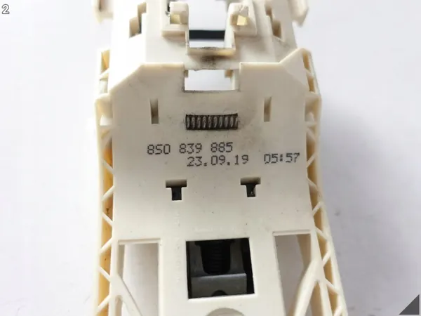 Guia de cabo de fechadura OEM 8S0839885 para VW Touareg III image 3