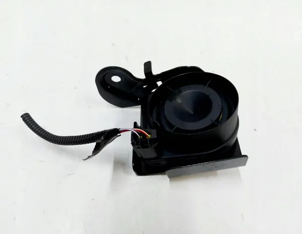 Volvo XC40 I Toeter Alarm Hefinrichting OEM 32389330 image 2