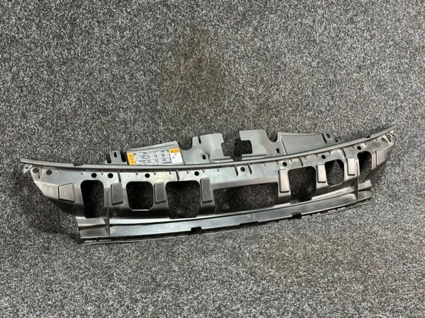 Ford Kuga III 2023 Voor grille OEM LV4B17E778V image 3