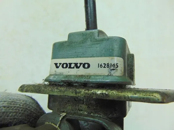 Válvula de freno Volvo FH12 OEM 1628145 - Usado image 7