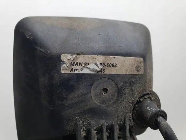Höger stänkskärmsfäste OEM AUST130881 för MAN TGX image 6