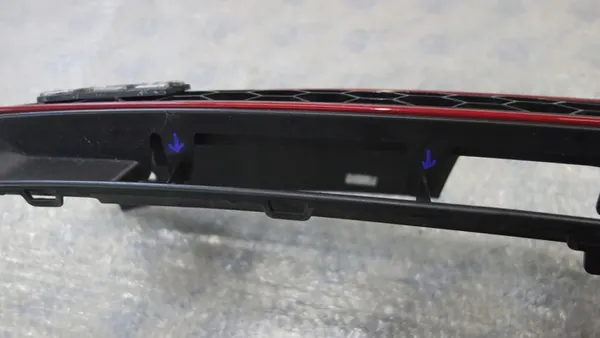 VW GOLF VI GTI Grille 5K0853651A image 6