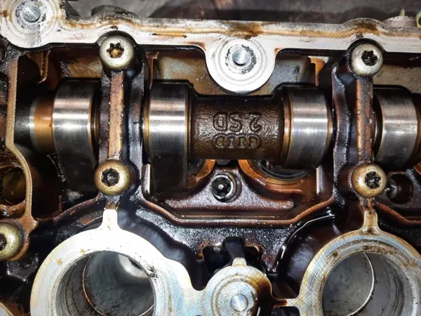 Zylinderkopf Rechts OEM 06C103373E für Audi image 3