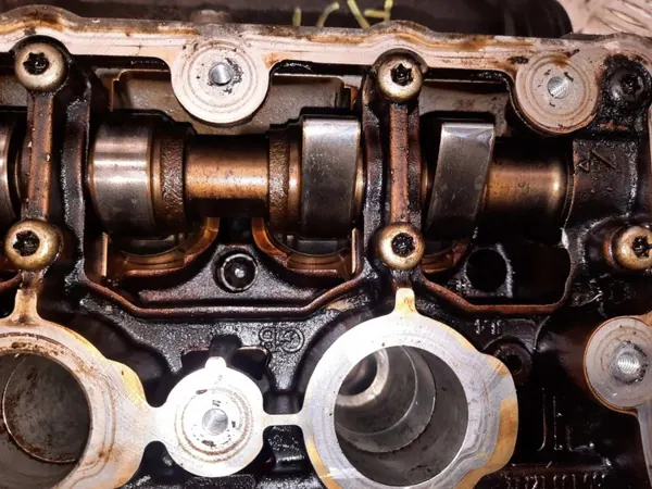 Zylinderkopf Rechts OEM 06C103373E für Audi image 4