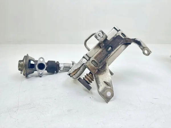 2003 Mazda 6 Refroidisseur EGR K5T57881 image 2