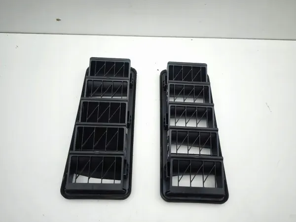 Grille de ventilation arrière Jaguar XE 2017 OEM DPLA280B62A image 5