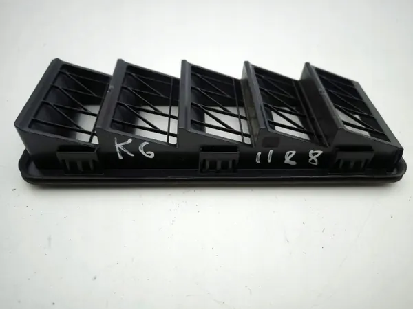 Grille de ventilation arrière Jaguar XE 2017 OEM DPLA280B62A image 7